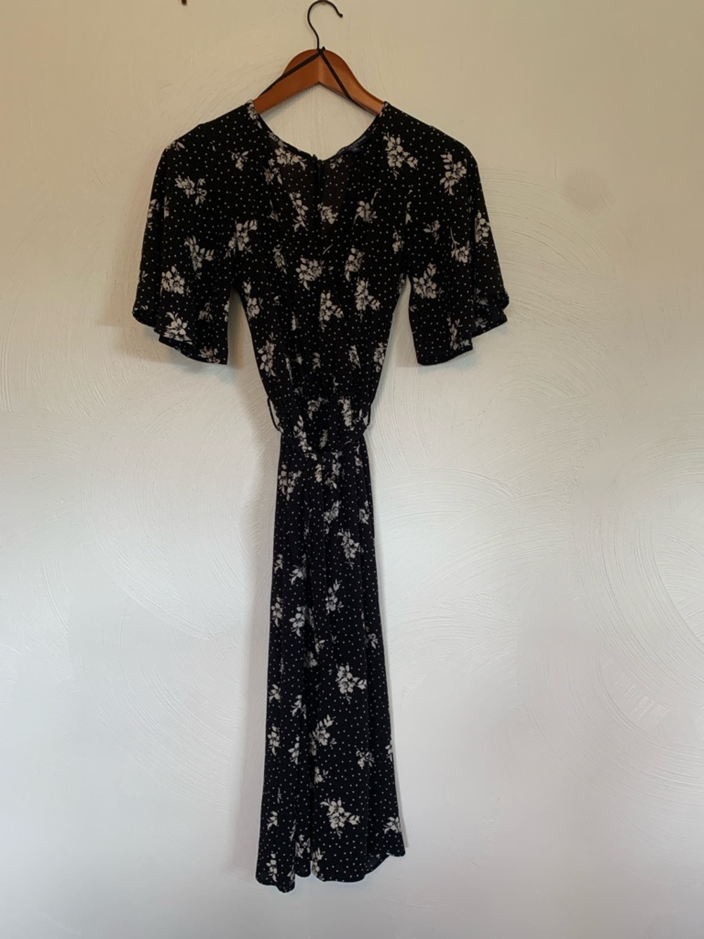 Black Floral Cropped Romper with Puff Sleeves